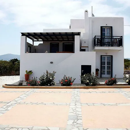 Lola Holiday home Naxos City